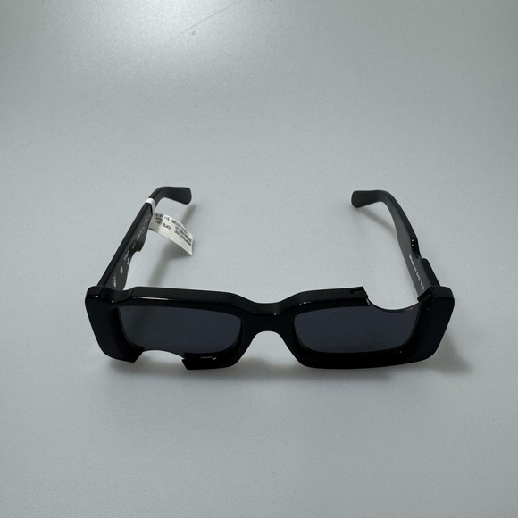 Off-White Cady Sunglasses Black